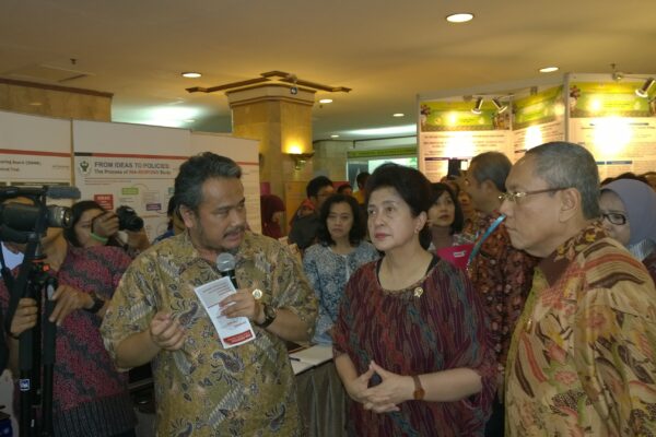 The 2nd Health Research and Development Symposium in Asia Pacific Region (Nov 2014)